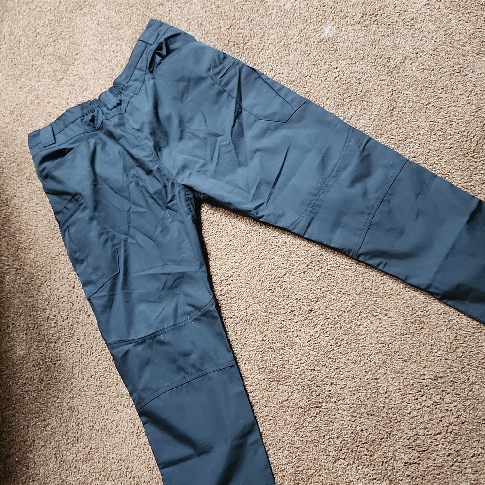 Mens utility cargo pants black - Picture 4 of 4